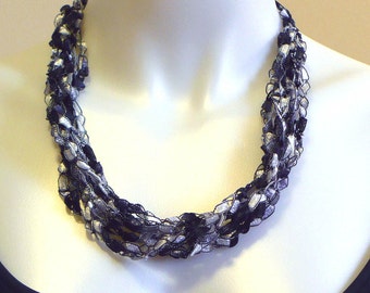 Black & White Ladder Yarn Necklace, Adjustable Fiber Necklace, Crochet Choker, Handmade Jewelry, Ribbon Necklace, Gift for Woman
