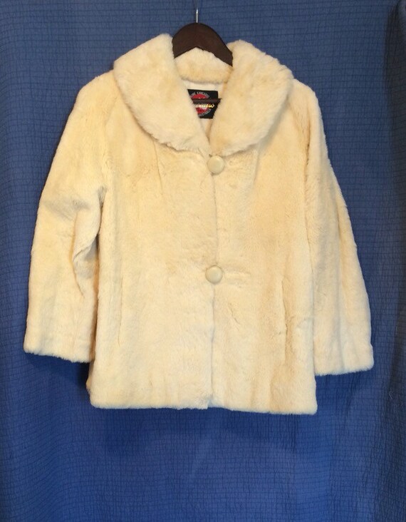 1960 S 70 Kangaroo Fur Coat Size Medium Made In 1960 S 70 Kangaroo Fur Coat Size Medium Made In Australia