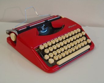 Flaming Red Olympia Splendid 33 Portable Typewriter Qwerty Keyboard Vintage Working Typewriter New Ribbon LOVE LOVE LOVE