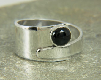 Black onyx ring, Sterling silver overlapping ring - wide ring unique design