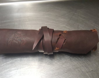 Kodiak leather knife roll