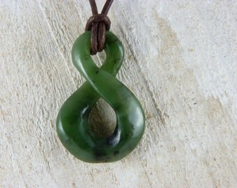 Infinity pendant nephrite jade Maori symbol