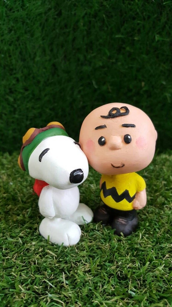 snoopy and charlie brown figurines