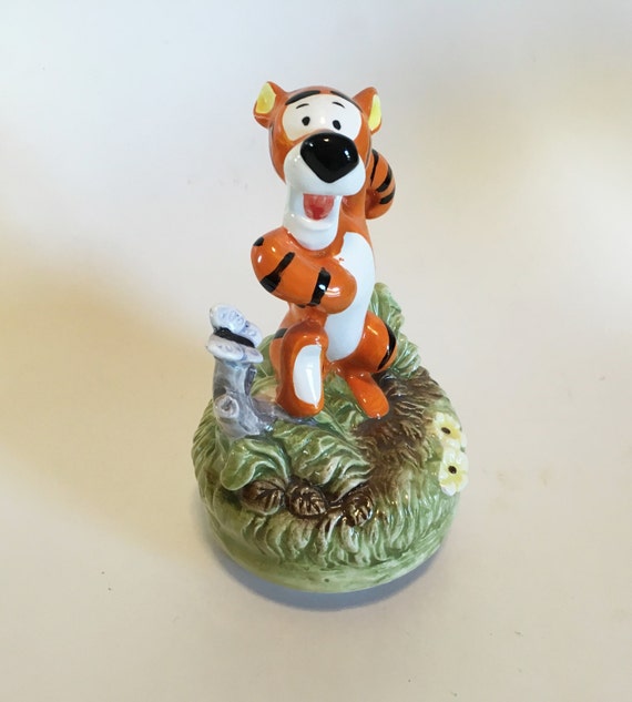 tigger musical toy