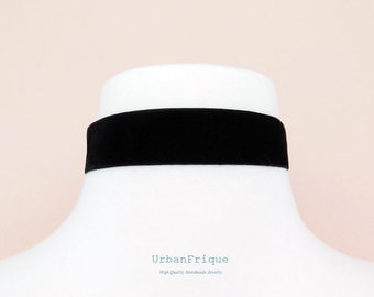Velvet choker/Wide velvet choker/black velvet choker/Plain velvet choker/Black choker/21mm width velvet choker/Feminine choker/Choker