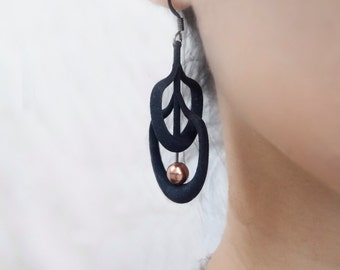 Black 3d printed earrings with copper bead | 3d printed jewelry | Petal Earrings in Black