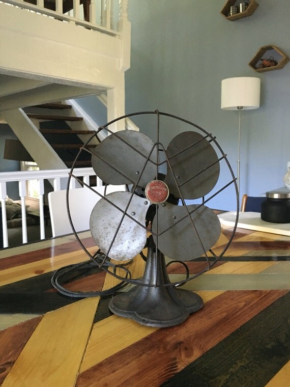 Vintage 1950's Emerson Junior 2650 Oscillating fan