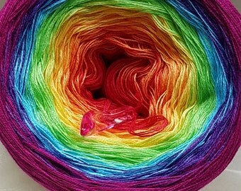 Color gradient yarn "Candy Cane"