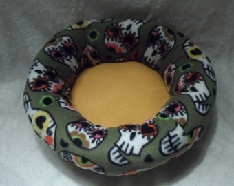 A Pirate's Choice - Solid Center Cat or Small Dog Bed