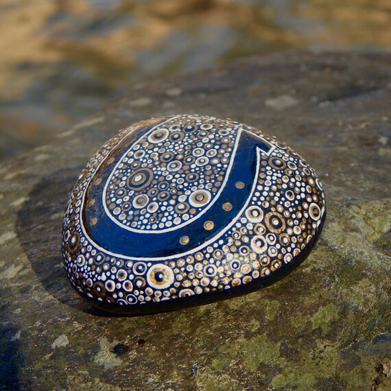 Horseshoe Stone / Painted Rocks / Good Luck Rock / by mitsel8