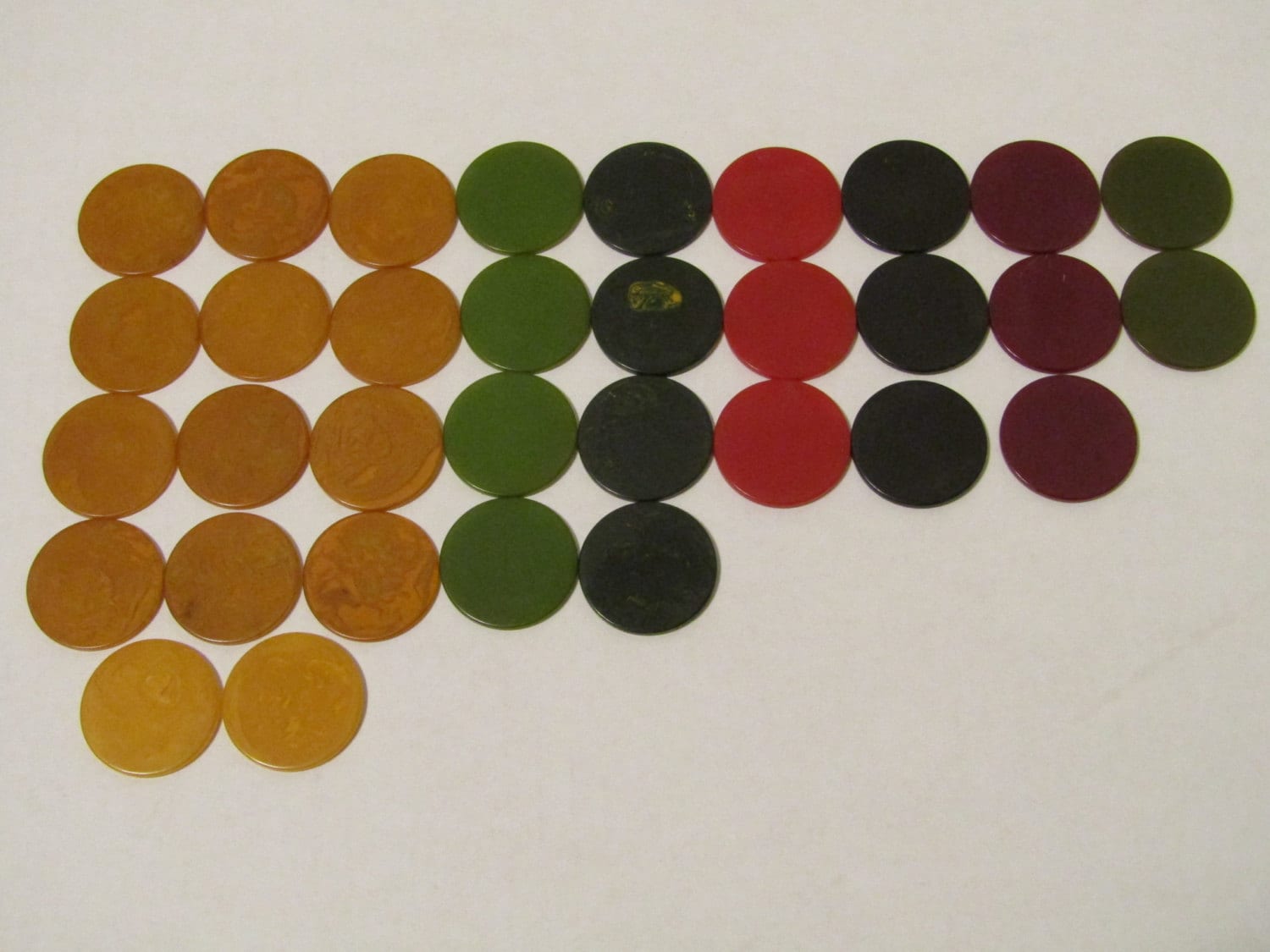 Vintage Bakelite Poker Chips Multiple Colors Jewelry Craft