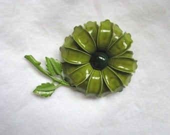 Vintage dimensional green flower pin flower brooch