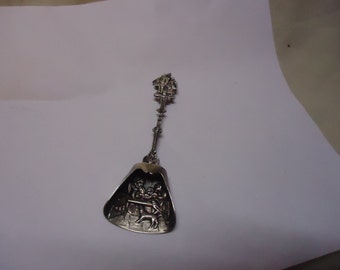 Vintage Sugar Scoop Souvenir Spoon, Holland, collectable