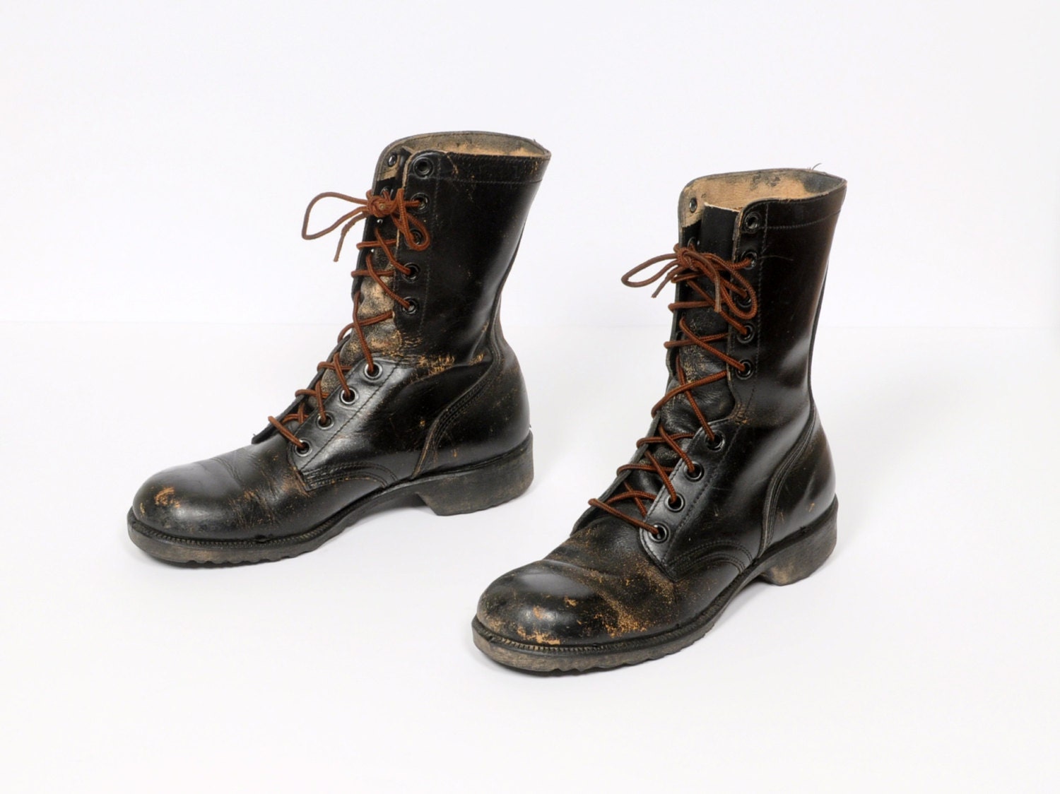 vintage 70s combat boots US Military issue 1975 GJ black