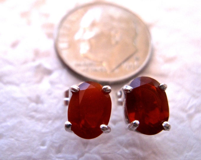 Mexican Fire Opal Studs, 7x5mm Oval, Natural, Set in Sterling Silver E889