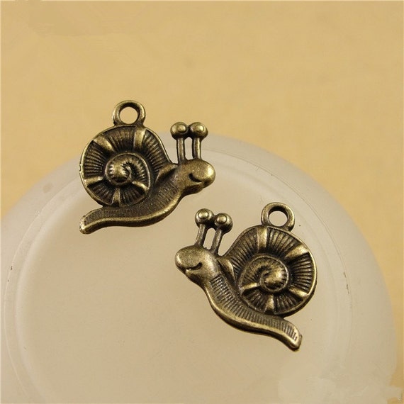 100 Snail Charms 19x14MM Brass Tone Snail Pendants by figuredstuff