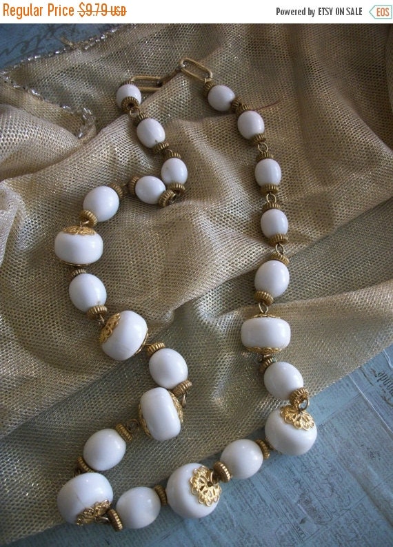CLEARANCE Vintage Costume Jewelry Necklace