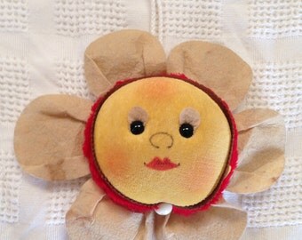 Musical Mobile. Vintage Steiff Musical Lullaby Flower - 7 inches (18 cm) - 1978 - 1986.
