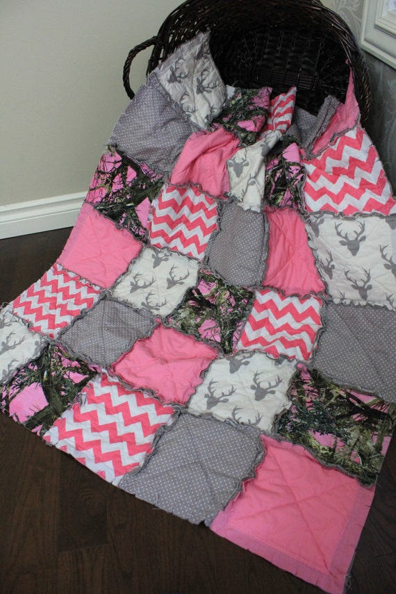 Baby Girl Rag Quilt Pink Camo Baby Quilt Real Tree by RozonsRags