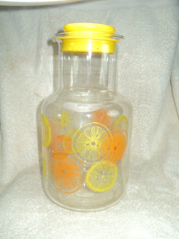 pyrex juice pitcher