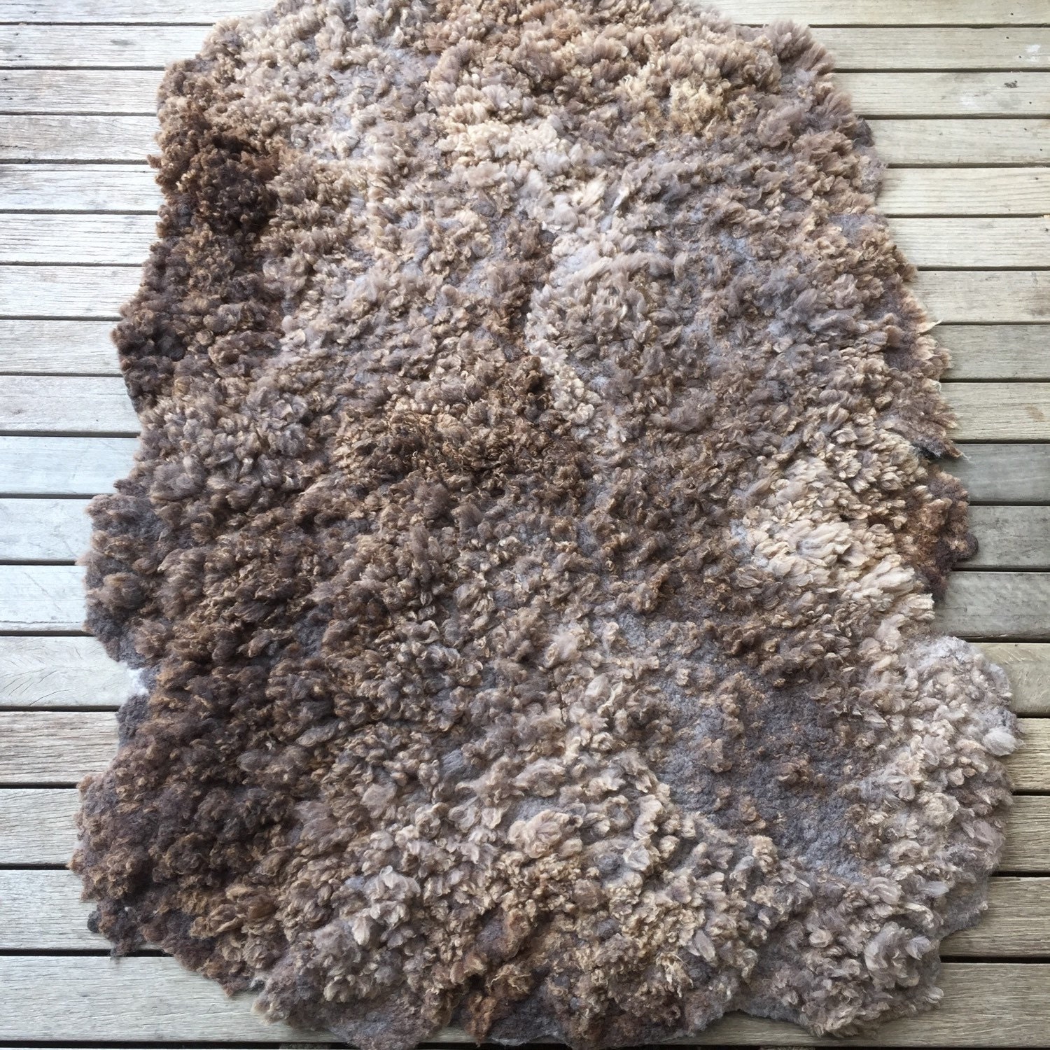 Animal friendly leather free Wool Island sheep rug hand