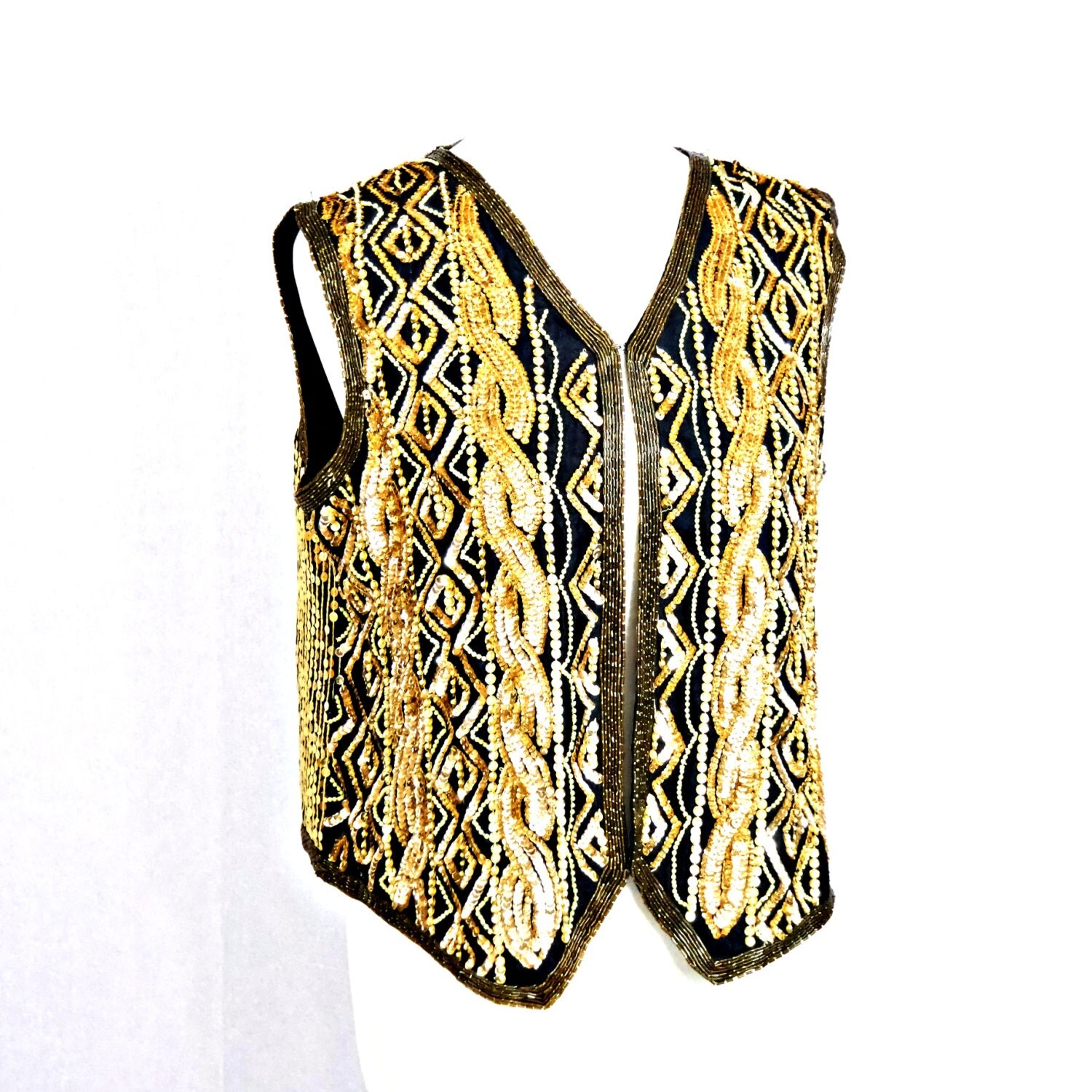 curve dressing gown