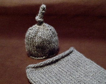 Knitting Pattern Quick and Easy Newborn Hat and Cocoon Photo Prop Shower Gift Baby Gift