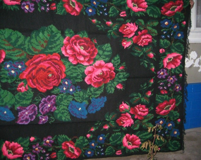 Bessarabian Kilim. Vintage Kilim, Handmade 45 years old, handmade.rose carpet, Ukrainian, Bessarabian carpet, ber