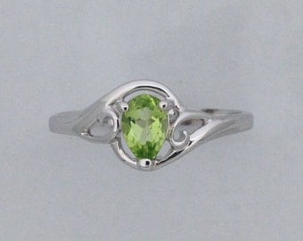 Natural Peridot Ring 925 Sterling Silver