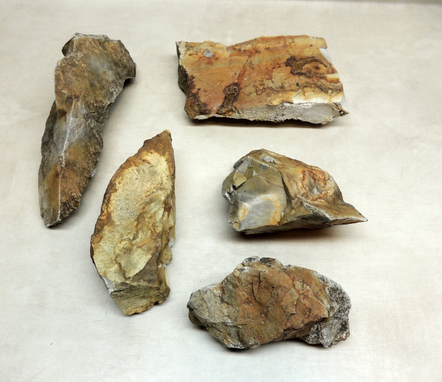 5 Pieces Natural Flint or Chert rocks 4.3 pounds Rock or