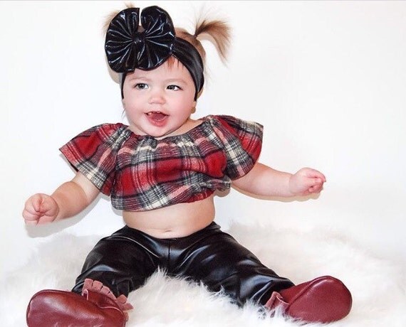 Items similar to Big Bow Headwrap - Metallic Pink, Gold or Black, baby ...