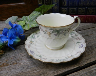 Set of 4 Vintage Noritake Brookhollow Cups and Saucers