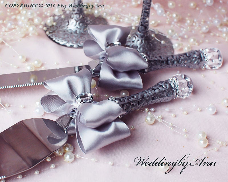 Silver Cake Serving Set Wedding Cake and Knife by WeddingbyAnn