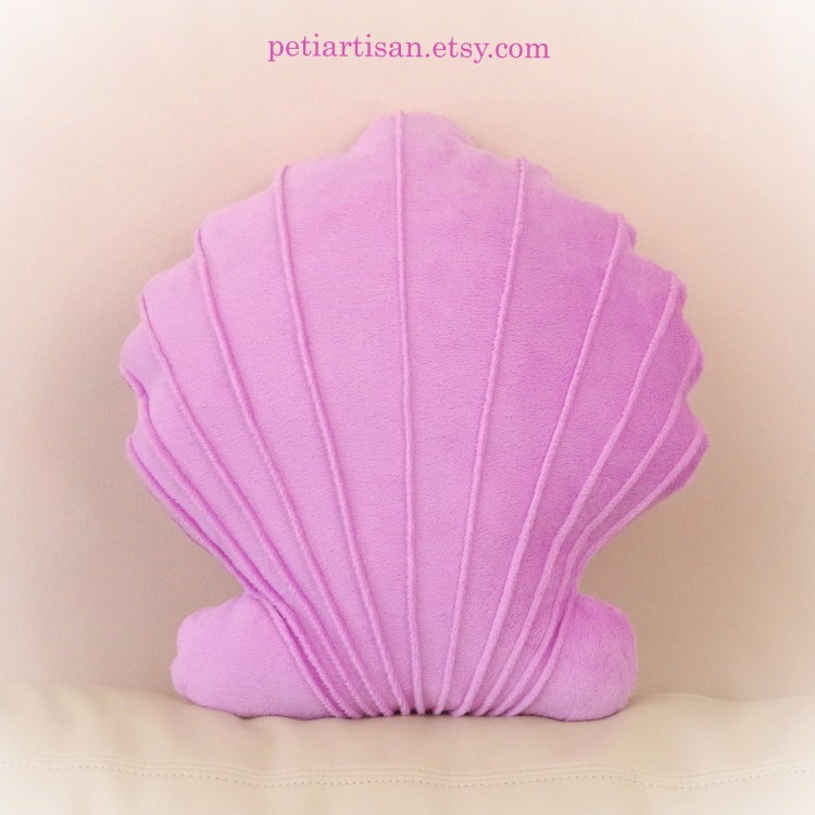 Scallop Shell Pillow main image 0