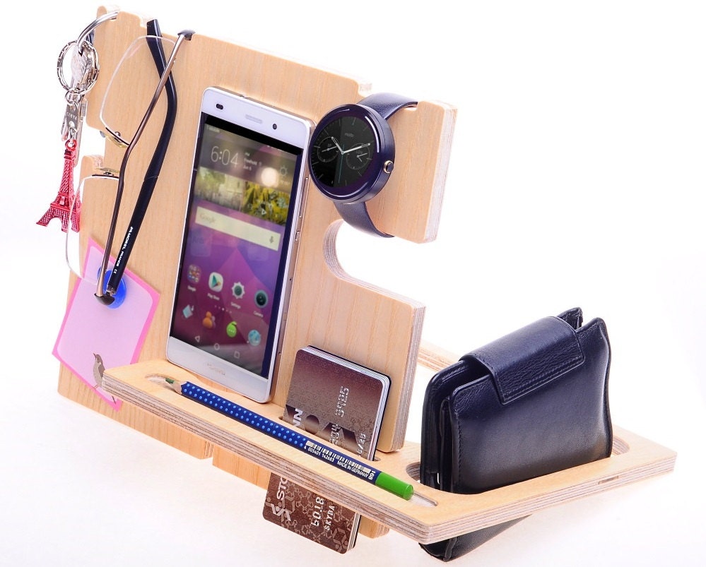 Docking station by NixieDream on Etsy
