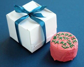 Miniature Harry Potter's Birthday Cake Magnet / Keyring (Ornament)