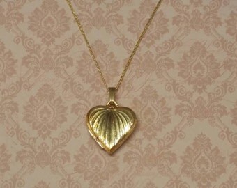 Vintage Gold Locket Heart Shape Gold Plated