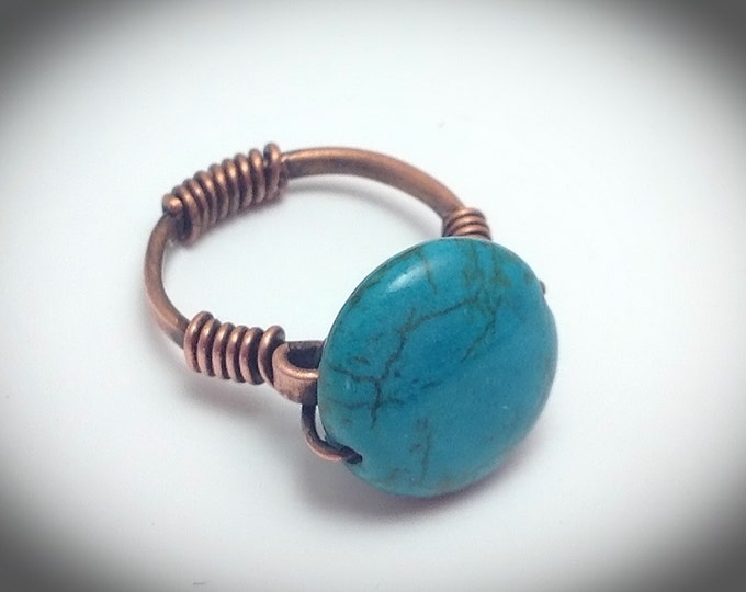 Small copper button wire wrapped ring - Turquoise