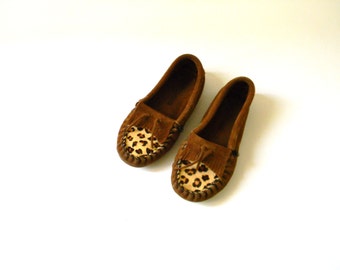 Children's Leopard Minnetonka Moccasins - Size 13