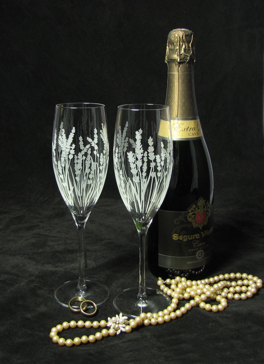 2 Personalized Wedding Champagne Flutes with Lavender Wedding