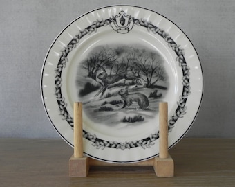 Dessert Plates Squirrel Spring Easter Bunny Rabbit Decorative Plate Wall Decoration Home Decor Kitchen Accessory Country Home City Home.