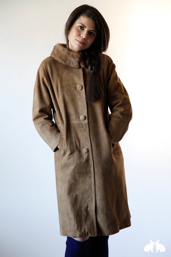 Vintage 60s Nutmeg Brown Suede Retro Coat with Fur Collar Size