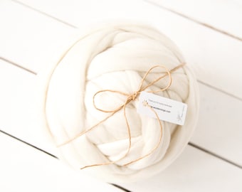 Super chunky merino wool roving natural colour sourced in Europe - Big wool yarn - Giant yarn - Super bulky yarns - Merino wool yarn