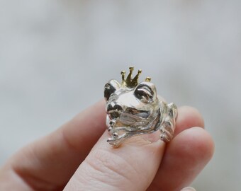 Frog Prince Ring - Alternative Engagement Ring - Fairytale Proposal Ring - Animal Jewelry Fairytale - Frog Prince Jewelry - Statement Ring