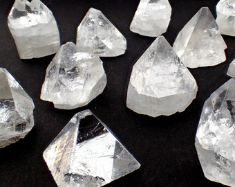 ONE Apophyllite crystal from India - clear point stone piece natural crystals pyramid stones