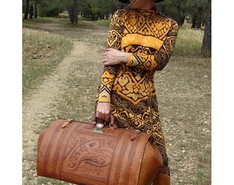 AMAZING 50s XXL Tooled Leather Luggage // Train Travel suitcase // 1950s luggage
