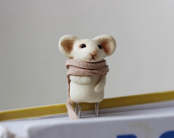 FREE SHIPPING Christmas in July Bookmark school supplies Mouse ideas Book Miniature cute clay Bookmark Animal Lovers scarf unique bookmarks