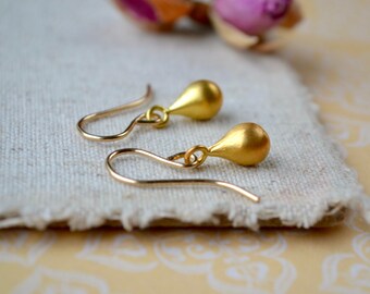 Gold Teardrop Earrings, Tiny Drop Earrings, Gold Jewellery Gold Minimalist Earrings, Delicate Gold Earrings, Gift for Wife, Gold Anniversary