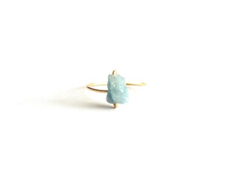 Raw Aquamarine Ring, Raw Crystal Ring, Thin Band Ring, Raw Stone Ring, Rough Gemstone Ring, Dainty Gold Ring, Raw Gemstone Ring Gift