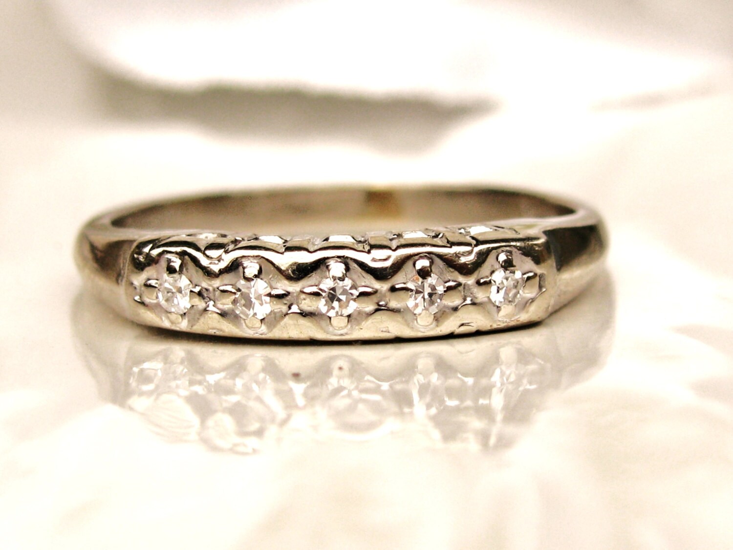 Vintage Keepsake Wedding Ring 14K White Gold Ladies Wedding